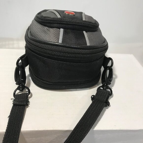 Swissgear By Wenger Compact Black Camera Bag Multiple Compartments Compact - Picture 9 of 13